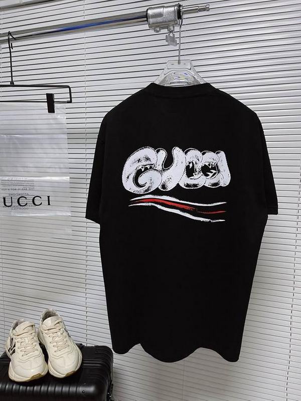 Gucci Men's T-shirts 113